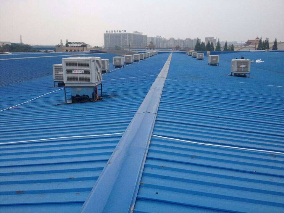 ��ǿ����